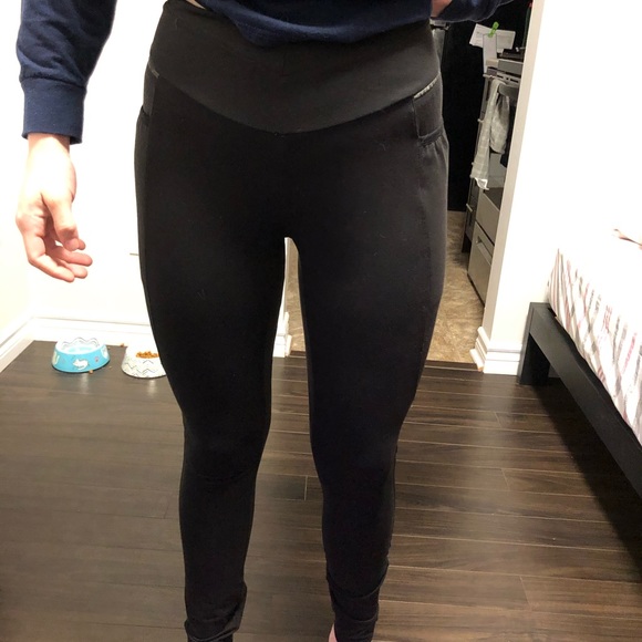 Gymshark Recess Leggings Like New - Picture 2 of 3